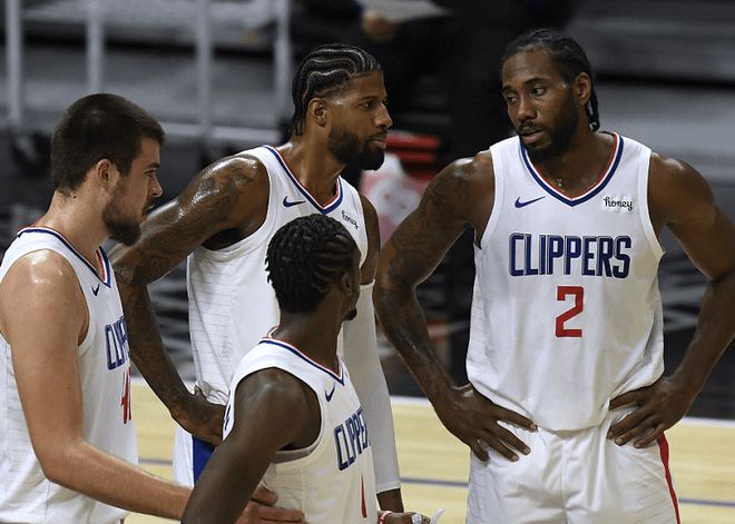 可圈可点！新疆外援纳托尔12中7贡献20分5篮板2助攻（表现抢眼！新疆外援纳托尔12投7中砍下20分5篮板2助攻）