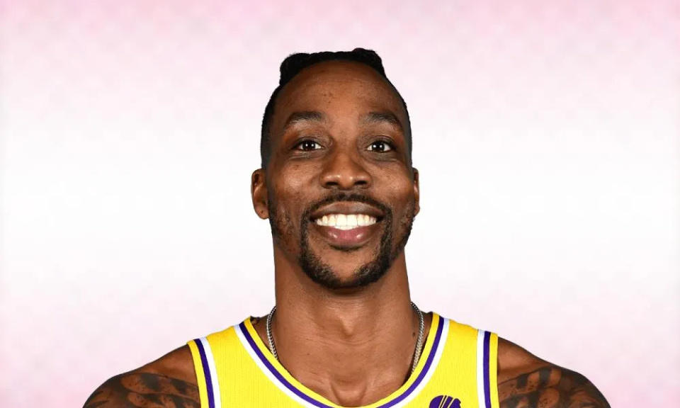 鲁媒：种种迹象表明，瓦科下赛季将继续代表泰山队征战（鲁媒：多方信号显示，瓦科下赛季仍将身披泰山战袍出战）