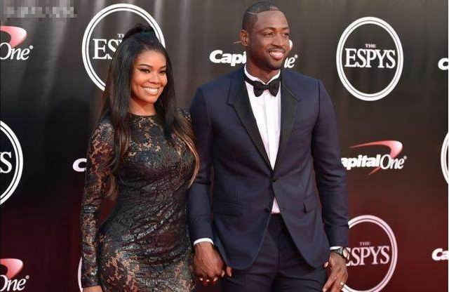 穆里尼奥：执教与评论教练是两回事，而评论别人总是容易的（穆里尼奥：带队与点评是两码事，指点他人总是最容易）