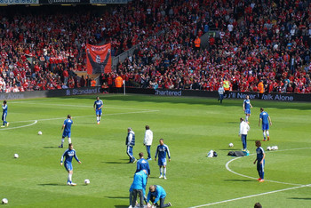 英媒：40岁C罗可能进行多次面部整形，鼻部重塑最为明显（英媒称40岁C罗疑多次整容，鼻部变化最明显）