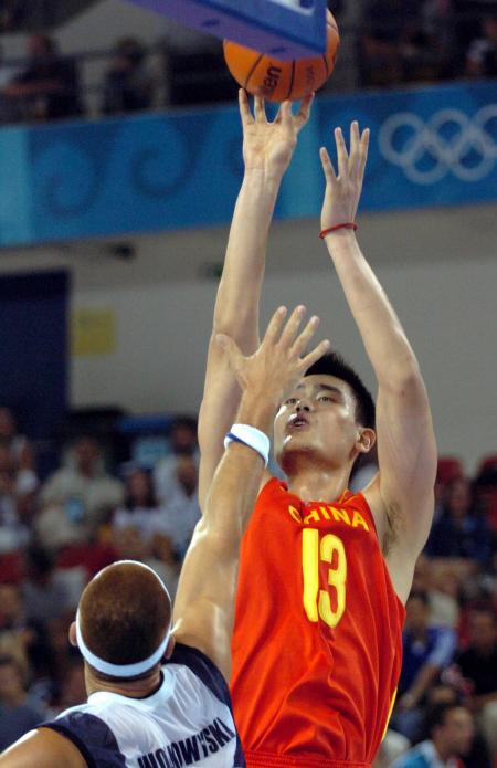 全市场：罗马有意引进比萨的德国右翼卫伊德里萨-图雷（据全市场报道，罗马有意签下比萨队德国右翼卫伊德里萨-图雷）