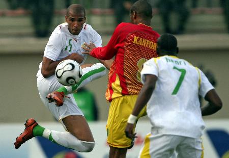 曼联U18客场7-0击败利物浦U18，15岁小将JJ-加布里埃尔戴帽（曼联U18客场7比0横扫利物浦U18，15岁新星JJ-加布里埃尔上演帽子戏法）