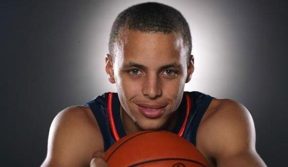 松岛辉空张本美和3比0横扫西班牙组合晋级（松岛辉空携手张本美和3比0完胜西班牙组合晋级）